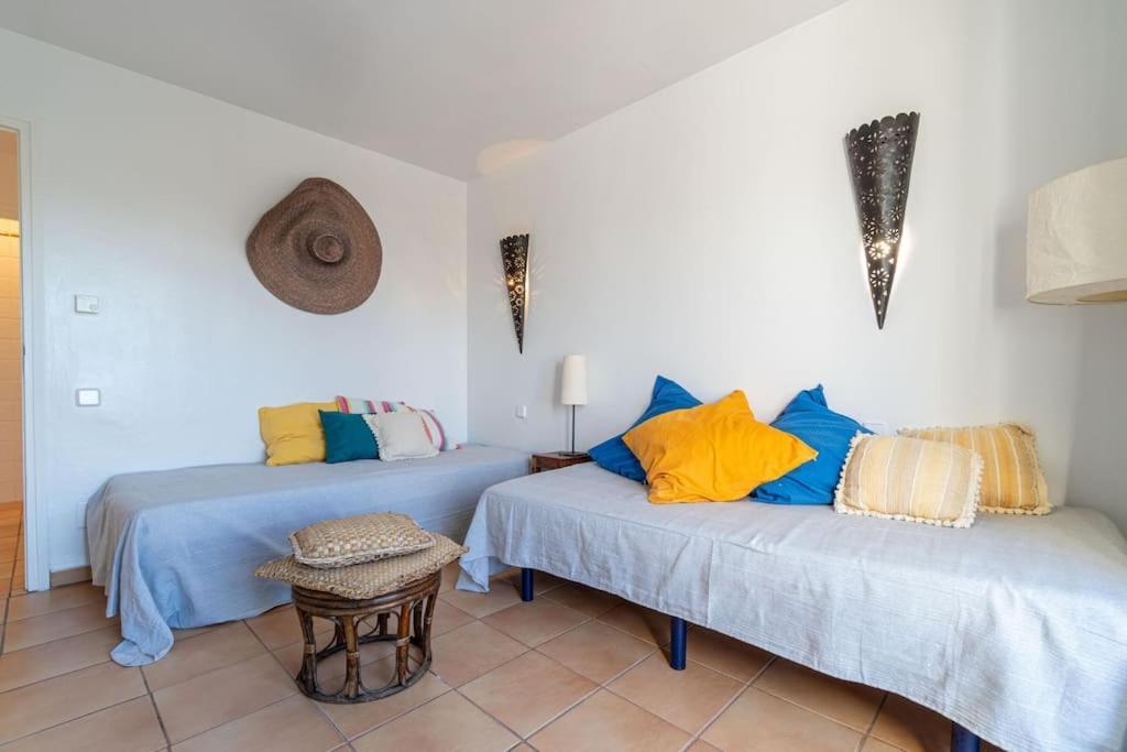 2027 Casa De Pescador Con 3 Habitaciones, Piscina Y Amarre By Homeselectspain Empuriabrava Luaran gambar